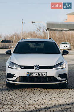 Универсал Volkswagen Golf 2017 в 