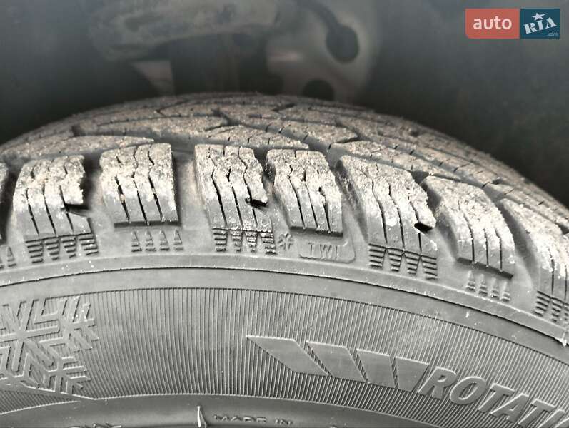 Хетчбек Volkswagen Golf 2005 в Знам'янці