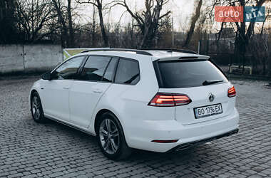 Универсал Volkswagen Golf 2017 в 