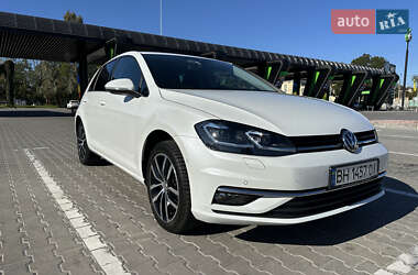 Volkswagen Golf 2020