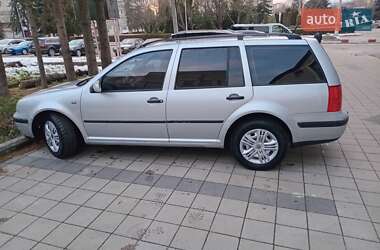 Универсал Volkswagen Golf 2001 в Калуше