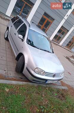 Универсал Volkswagen Golf 2001 в Калуше