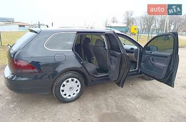 Универсал Volkswagen Golf 2011 в 