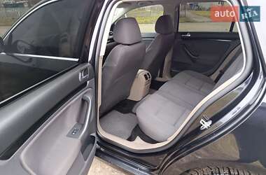 Универсал Volkswagen Golf 2011 в 