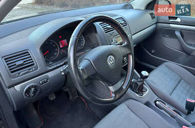 Хэтчбек Volkswagen Golf 2006 в Ивано-Франковске