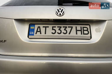 Универсал Volkswagen Golf 2012 в Калуше