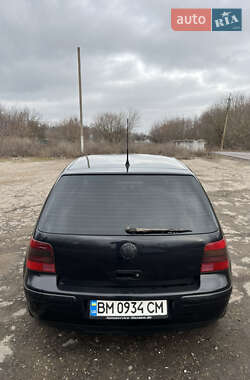 Хэтчбек Volkswagen Golf 2000 в Белополье