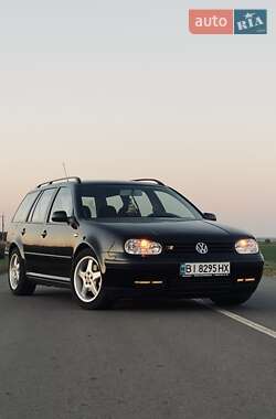 Універсал Volkswagen Golf 1999 в Охтирці