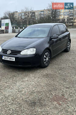 Хэтчбек Volkswagen Golf 2004 в Никополе