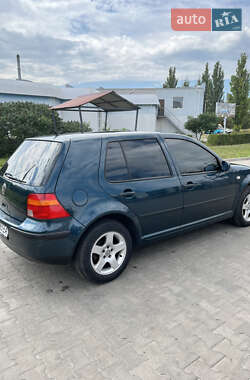 Хетчбек Volkswagen Golf 2002 в Сумах