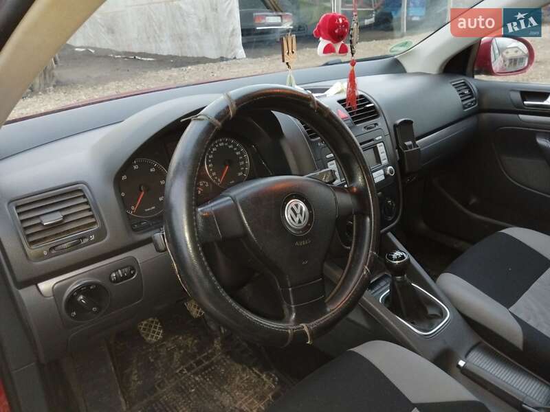 Универсал Volkswagen Golf 2007 в Новой Ушице