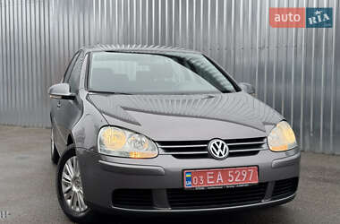 Хетчбек Volkswagen Golf 2005 в Березані