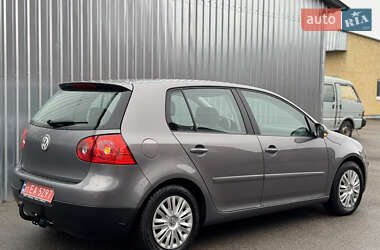 Хетчбек Volkswagen Golf 2005 в Березані