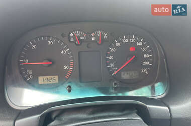 Хэтчбек Volkswagen Golf 1998 в 