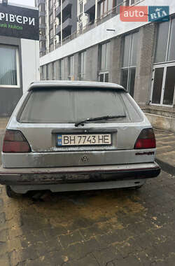 Хэтчбек Volkswagen Golf 1988 в 