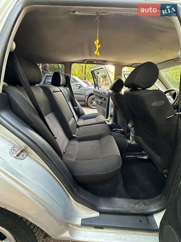 Універсал Volkswagen Golf 1999 в Києві