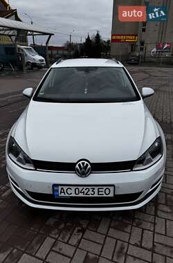 Універсал Volkswagen Golf 2014 в Луцьку