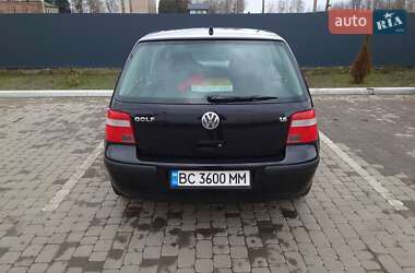 Хэтчбек Volkswagen Golf 2003 в Великих Мостах