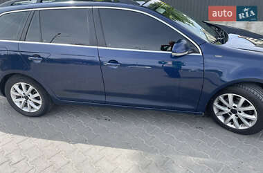 Универсал Volkswagen Golf 2011 в 