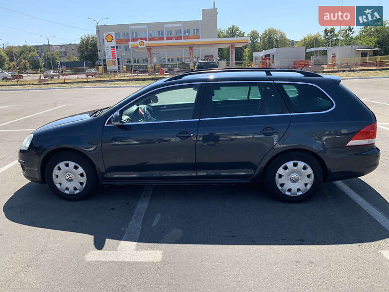 Універсал Volkswagen Golf 2009 в Харкові