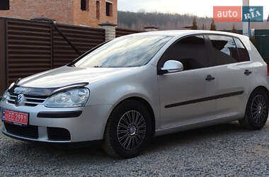 Хэтчбек Volkswagen Golf 2005 в Бучаче