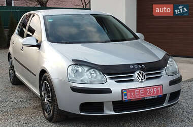 Хэтчбек Volkswagen Golf 2005 в Бучаче