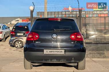 Хэтчбек Volkswagen Golf 2007 в Киеве