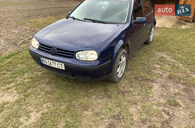 Хетчбек Volkswagen Golf 2002 в Кременці