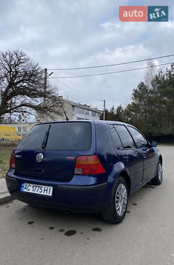 Хетчбек Volkswagen Golf 2002 в Луцьку