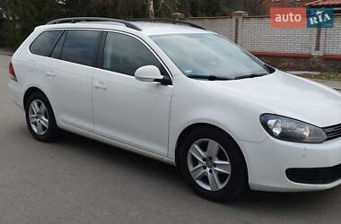 Универсал Volkswagen Golf 2010 в Киеве