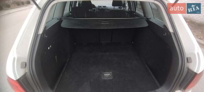 Универсал Volkswagen Golf 2010 в Киеве