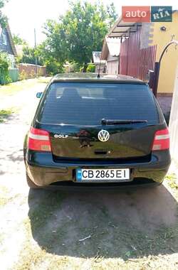 Хетчбек Volkswagen Golf 2003 в Ніжині