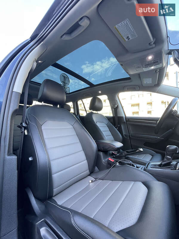 Универсал Volkswagen Golf 2015 в Харькове