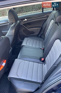 Универсал Volkswagen Golf 2015 в 