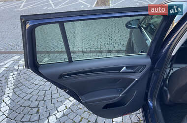 Универсал Volkswagen Golf 2015 в 