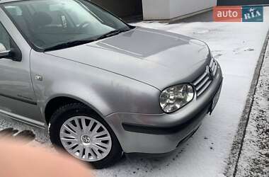 Универсал Volkswagen Golf 2002 в Виннице