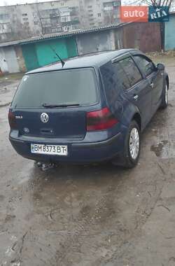 Хетчбек Volkswagen Golf 2001 в Шостці