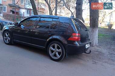 Хетчбек Volkswagen Golf 2001 в Ніжині