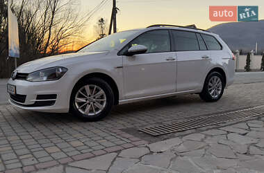 Универсал Volkswagen Golf 2013 в Сваляве