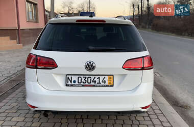 Универсал Volkswagen Golf 2013 в Сваляве