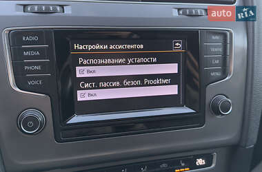 Универсал Volkswagen Golf 2013 в Сваляве