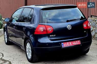 Хэтчбек Volkswagen Golf 2005 в Полтаве