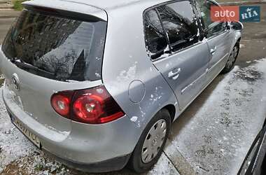 Хетчбек Volkswagen Golf 2008 в Києві