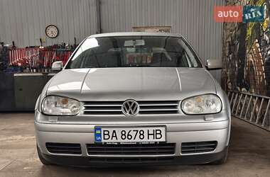 Хетчбек Volkswagen Golf 2001 в Олександрії