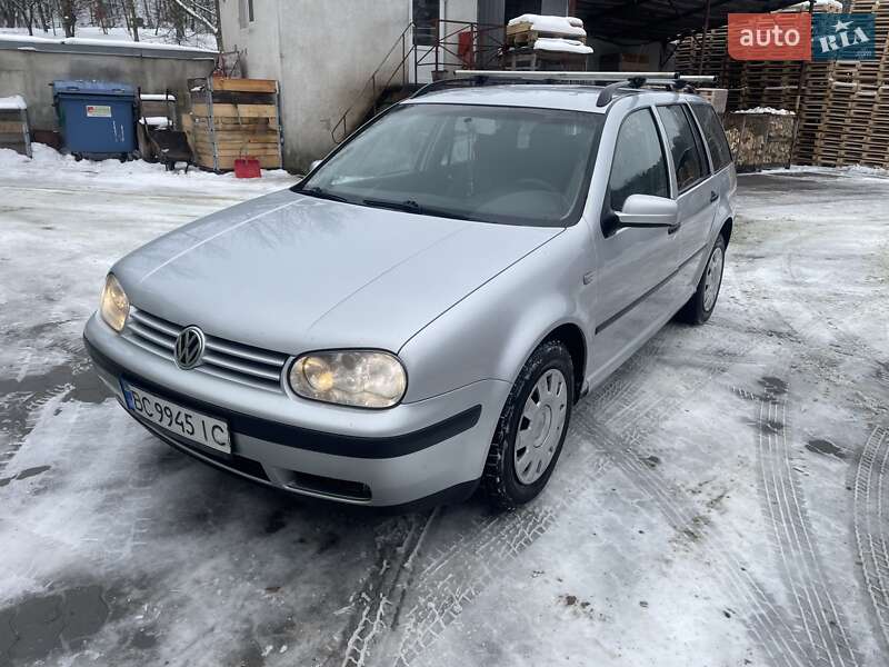 Універсал Volkswagen Golf 2005 в Львові