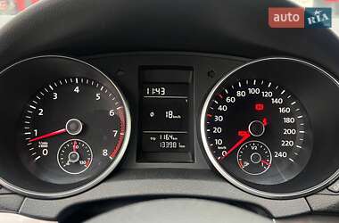 Хетчбек Volkswagen Golf 2010 в 