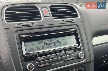 Хетчбек Volkswagen Golf 2010 в 