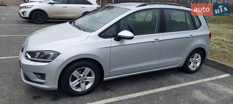 Универсал Volkswagen Golf 2015 в Львове