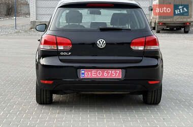 Хетчбек Volkswagen Golf 2010 в Житомирі