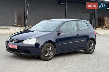 Хэтчбек Volkswagen Golf 2004 в Житомире